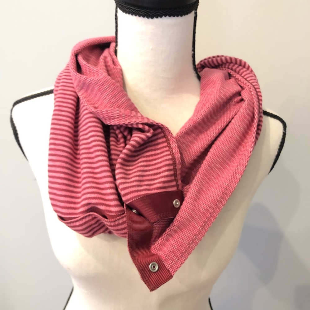 Lululemon Vinyasa Pink/Maroon Scarf